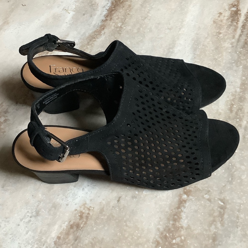 😍 Franco Sarto Black Perforated Heels😍 Size 8